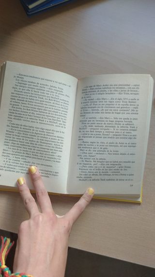 El misterio del vestido de terciopelo