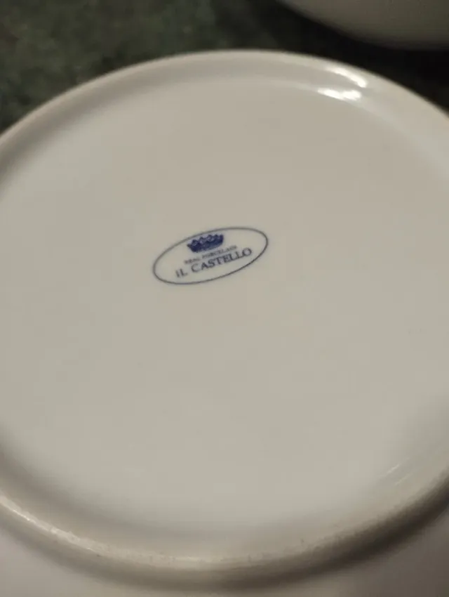 Zuppiera in porcellana con decoro blu