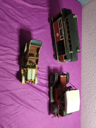 Lote 3 Vehículos de Metal