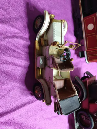 Lote 3 Vehículos de Metal