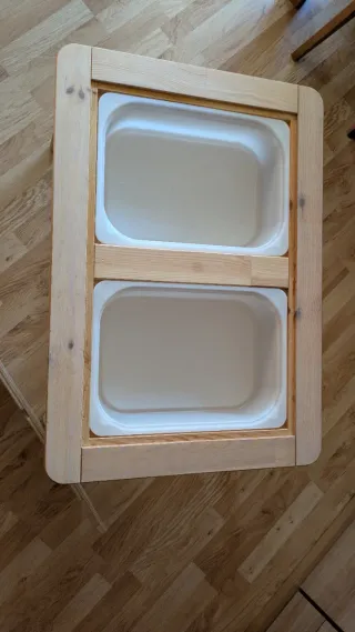 Tavolo Flisat con 2 vaschette bianche