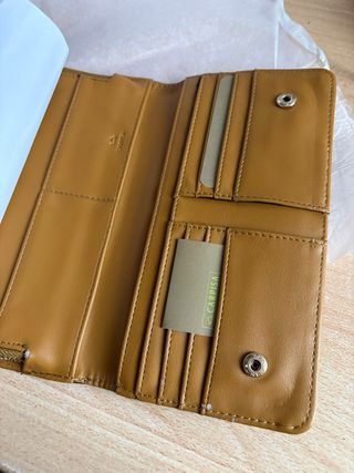 Portafoglio Carpisa color senape, nuovo mai usato