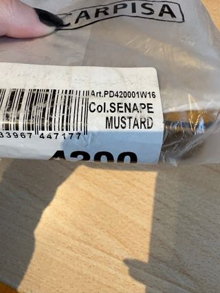 Portafoglio Carpisa color senape, nuovo mai usato