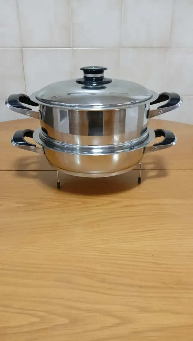 Olla AMC 24 x 6 cm cm  Visiotherm y Vaporera