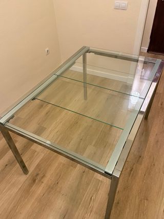 Mesa extensible cristal y metal 130-180cm