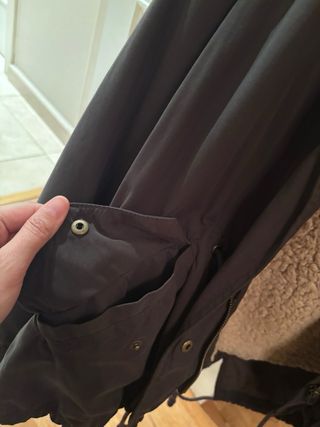 Chaqueta Zara verde tipo parka con forro polar