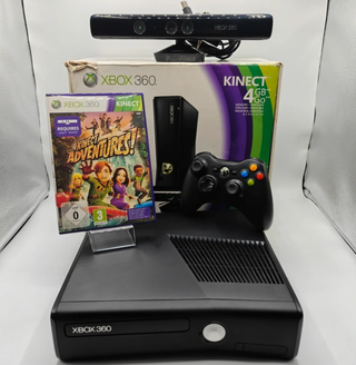 Xbox 360 S Slim 4GB Kinect + Kinect Adventures