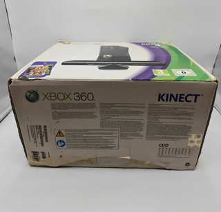 Xbox 360 S Slim 4GB Kinect + Kinect Adventures