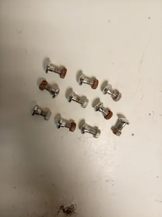 10 tornillos vintage para parachoques