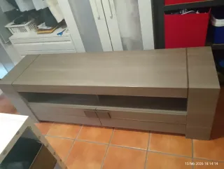Mueble televisión.