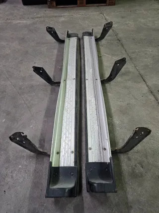 Estriberas Toyota KZJ 95