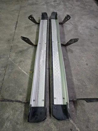 Estriberas Toyota KZJ 95