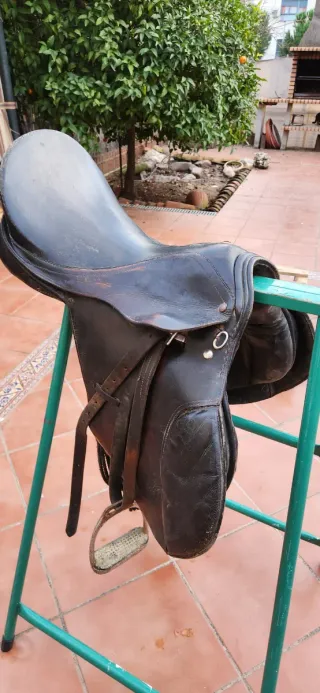 Montura de salto o uso general