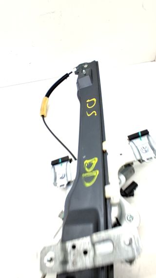 ELEVALUNAS DELANTERO DERECHO SSANGYONG TIVOLI (2)