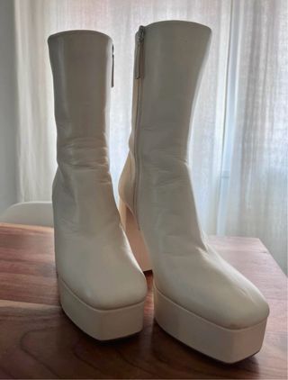 Botas de Piel con Plataforma -Blanco Crudo- ZARA