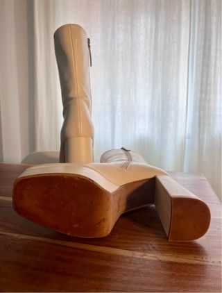 Botas de Piel con Plataforma -Blanco Crudo- ZARA