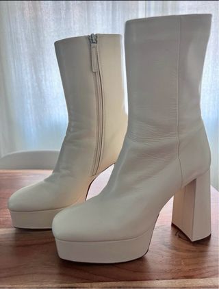 Botas de Piel con Plataforma -Blanco Crudo- ZARA