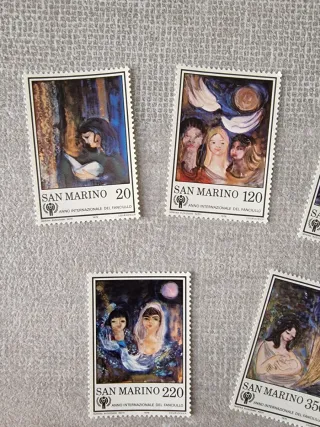 Serie Francobolli San Marino Anno Fanciullo