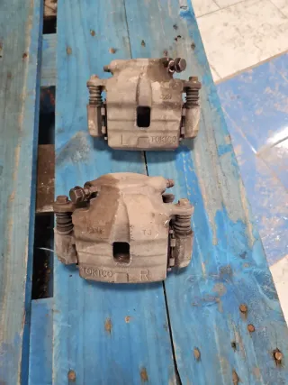 Pinzas de freno Tokico (2 unidades)