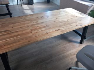 Mesa comedor acacia y metal Ikea