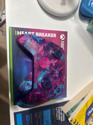 Mando Xbox Heart Breaker