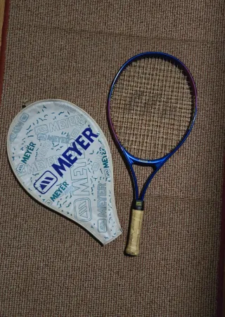 Raqueta de tenis Meyer con funda