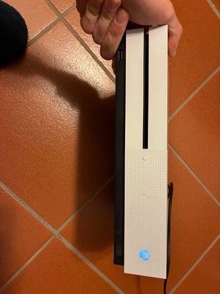 Xbox One S bianca