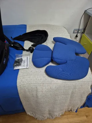 Silla coche Isofix azul y negro