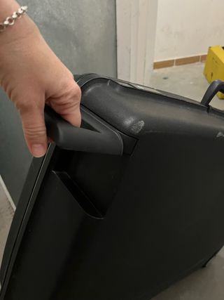 Maleta Delsey Negra con Ruedas