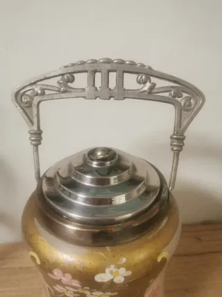 Bombonera o galletero antiguo Modernista