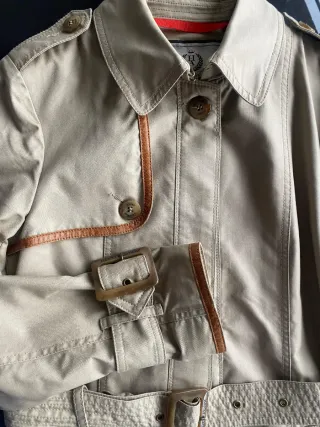 Gabardina Henry Arroway