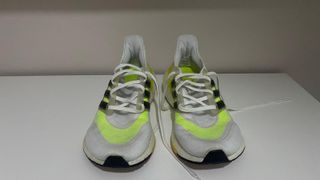 Adidas Ultraboost Blancas y Amarillas