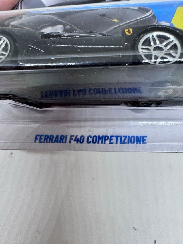 Hot Wheels Ferrari F40 Competizione Negro