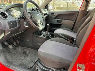 FORD FIESTA 1.4 I