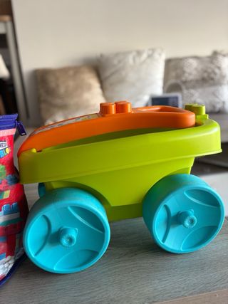 Mega Bloks con carrito y mesita