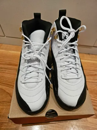 Air Jordan 12 Retro Taxi Talla 40