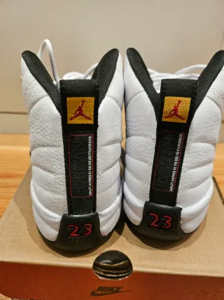 Air Jordan 12 Retro Taxi Talla 40