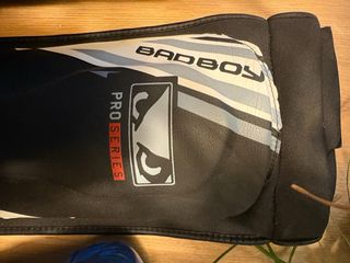 Espinilleras MMA Bad Boy Pro Series