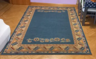 Alfombra decorativa azul y beige