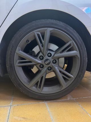 Llantas Audi S3 con neumáticos 225/40/18