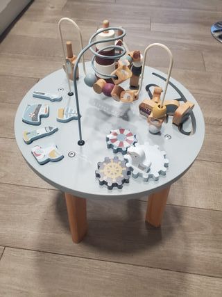 Mesa de actividades Little Dutch infantil