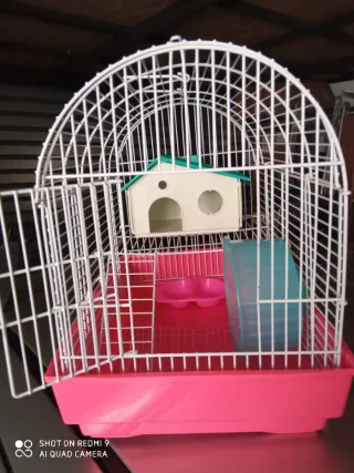 Jaula para hámster con accesorios