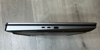 DELL Precision 7760 Gris