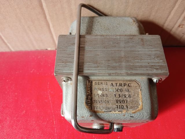 Transformador Eléctrico Vintage