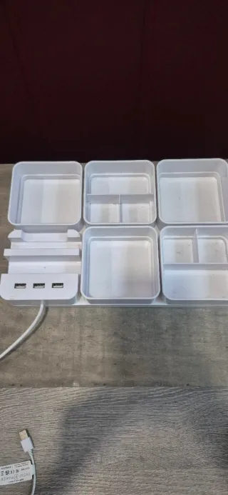 Organizador de escritorio blanco