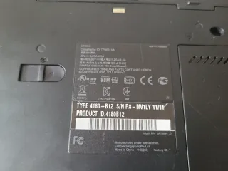 Portátiles Acer y Lenovo Negros