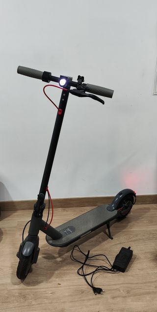 Patinete Eléctrico AOVOPRO ES80 350W 10.5Ah