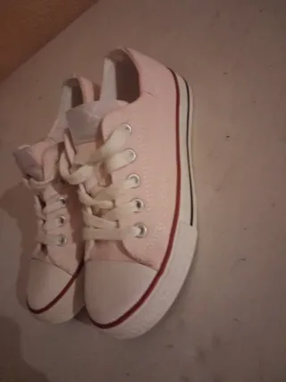 Zapatillas Converse rosas nunero 32