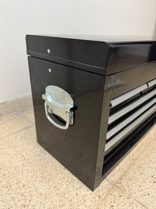 Caja de herramientas negra
