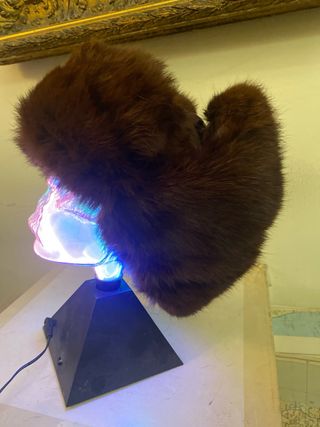 Cappello in pelliccia naturale marrone